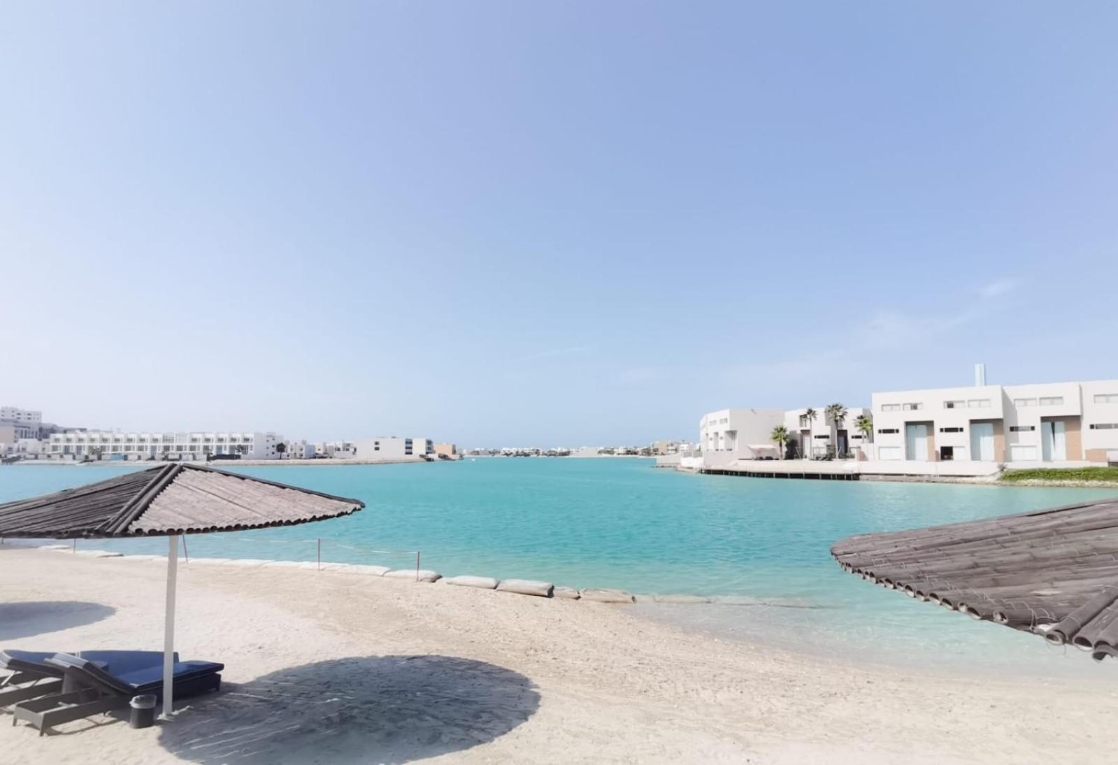 فندق ومنتجع دراغون المحرق المظهر الخارجي الصورة